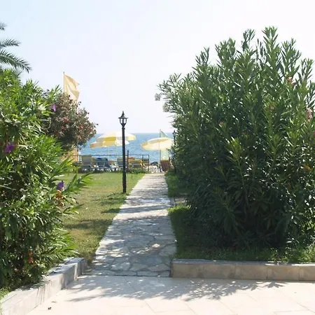 Royal Ruth * Αλάνια